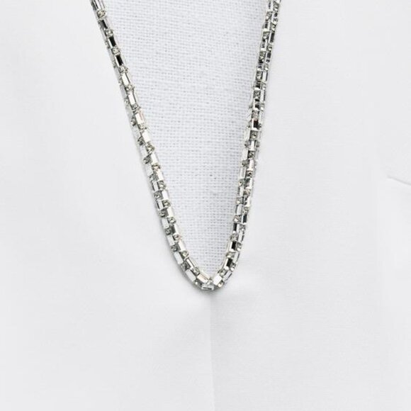 WHITE HALTER TOP DRESS - Picture 2 of 9